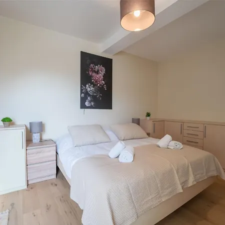 Searise With Lateral Sea View & Parking By Interhome Apartment